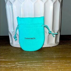 💧Authentic Tiffany Pouch for rings pendants necklaces